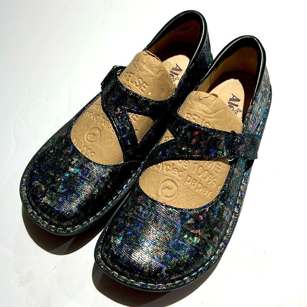 Allegria Dayna Pro Rave on Metallic Size 41/10.5-11. B62
